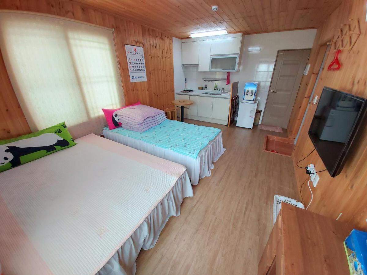 Hotel Feeling Good House Jeju Exterior foto