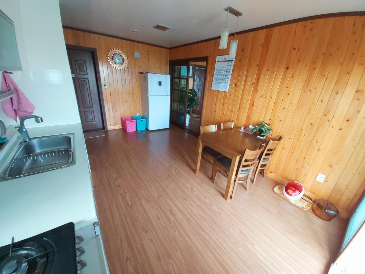 Hotel Feeling Good House Jeju Exterior foto